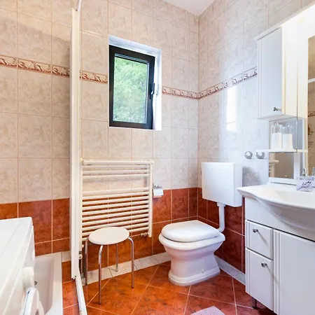 Apartman Angela * Bale